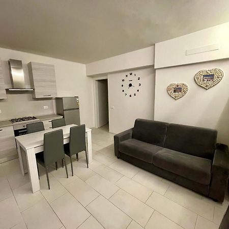 Ferienwohnung Anita'S House-Abitazione A Pochi Passi Dal Centro Pesaro Exterior foto